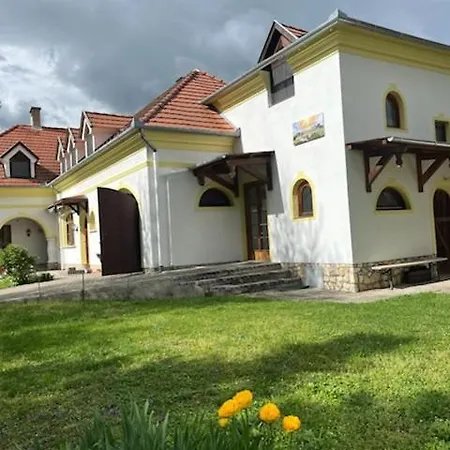 Apartment Bakonyi Napsugar Vendeghaz Dobronte