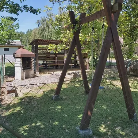 Bakonyi Napsugár Appartamento *